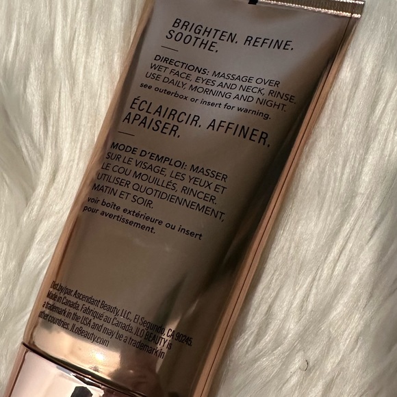 JLO BEAUTY - That Hit Single Gel Cream Cleanser - Picture 5 of 5